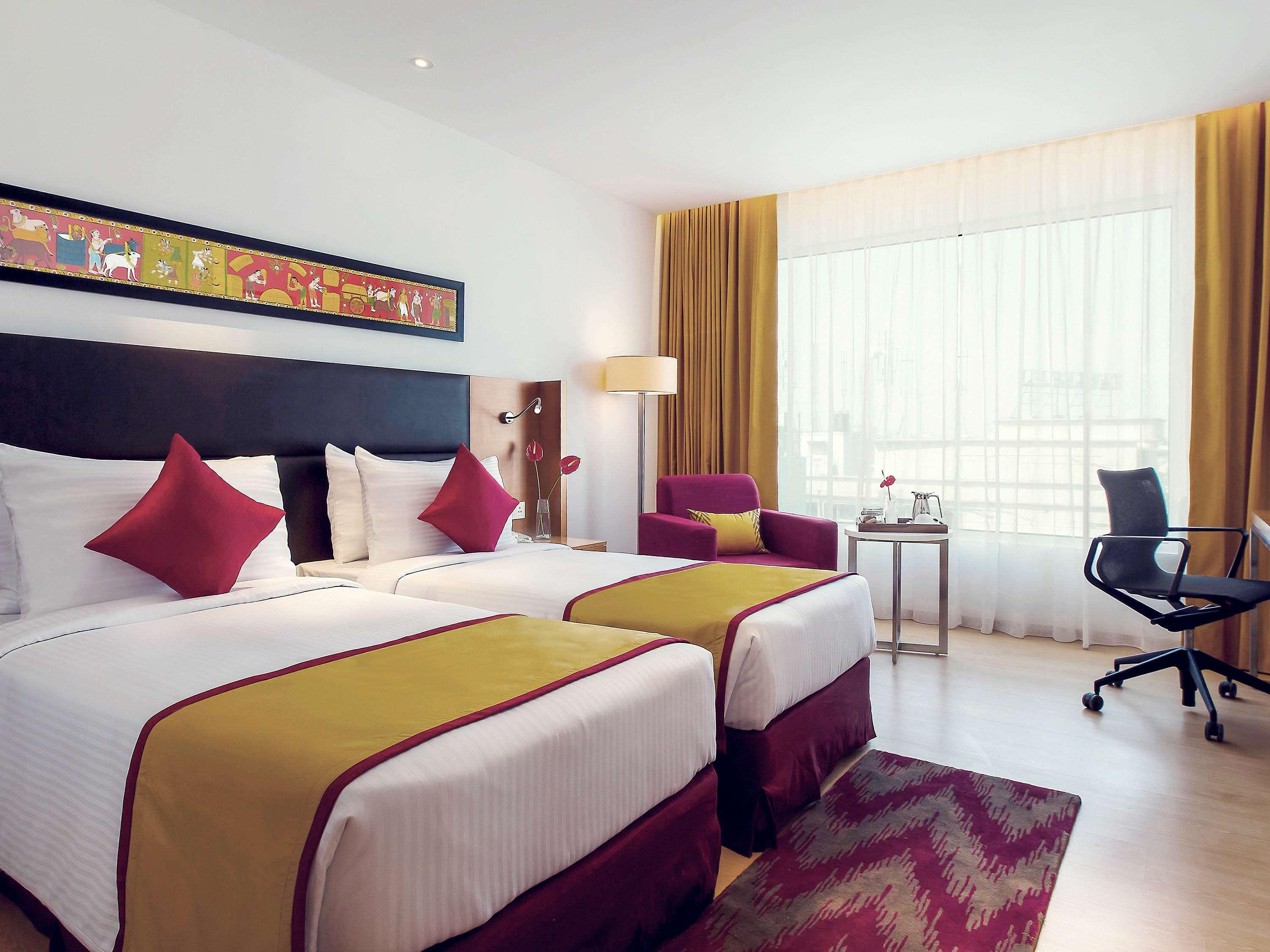 Mercure Hyderabad Kcp Banjara Hills, An Accor Hotel Экстерьер фото A room at the hotel