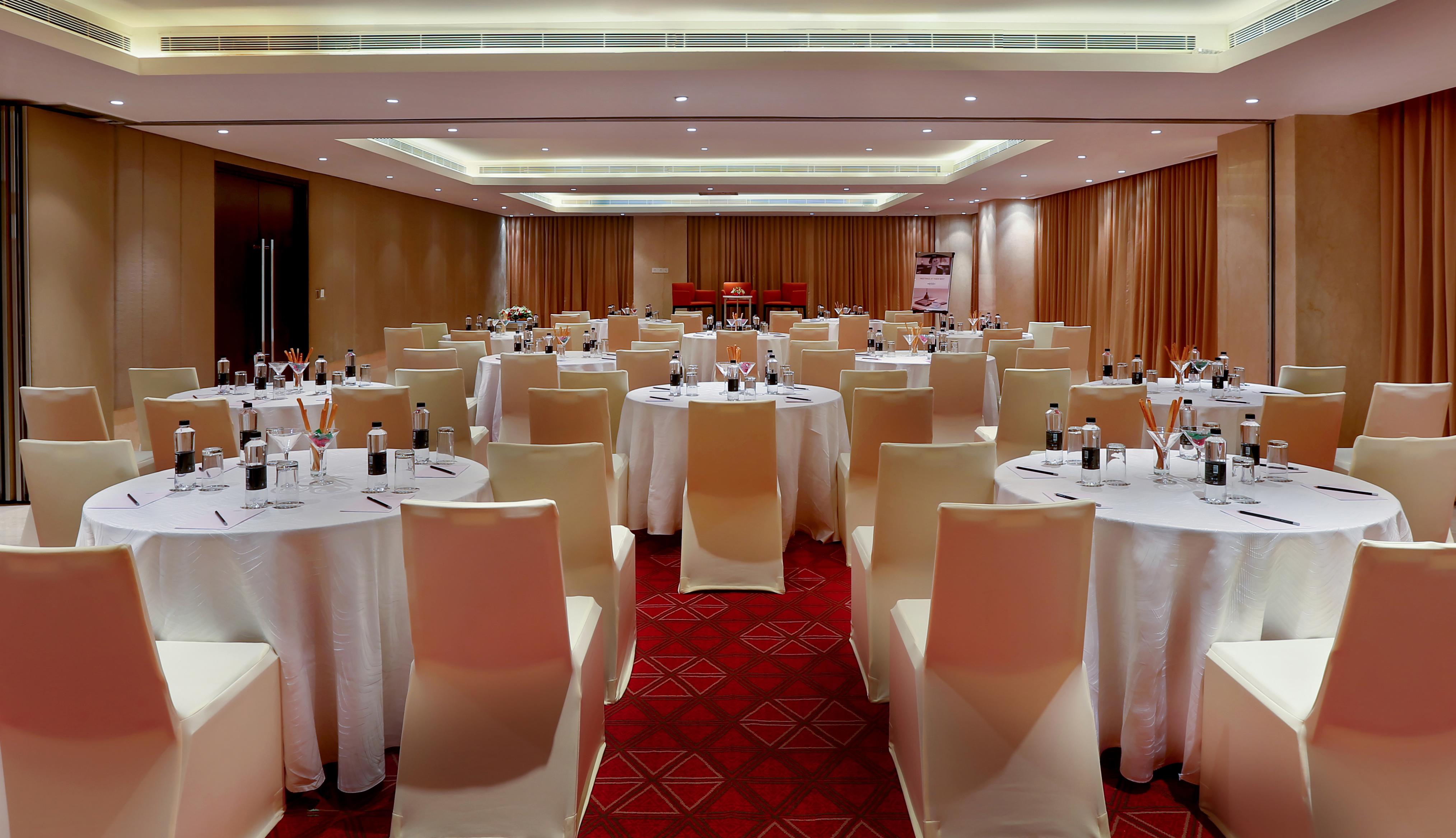 Mercure Hyderabad Kcp Banjara Hills, An Accor Hotel Экстерьер фото Meeting room