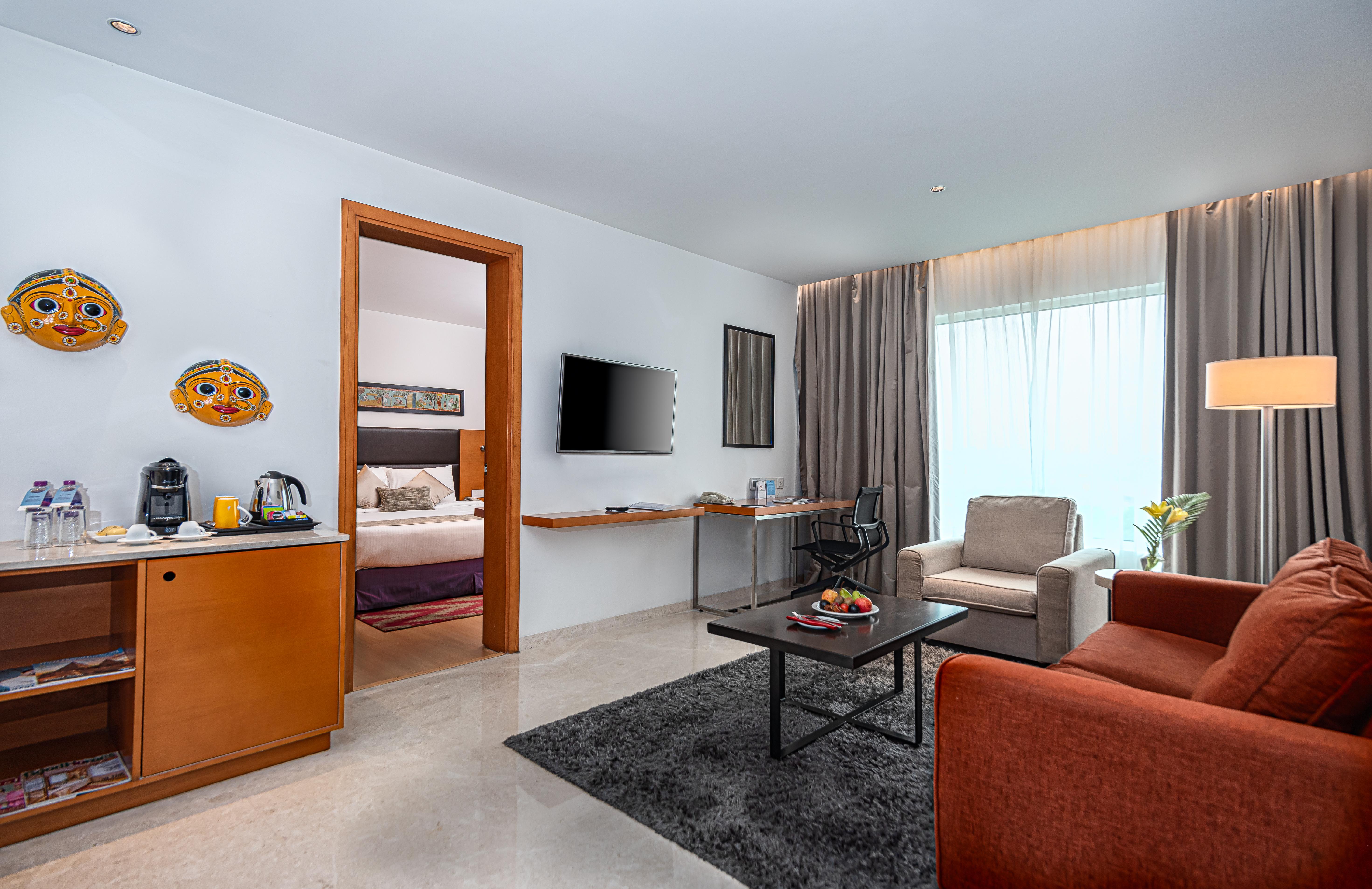 Mercure Hyderabad Kcp Banjara Hills, An Accor Hotel Экстерьер фото Suite