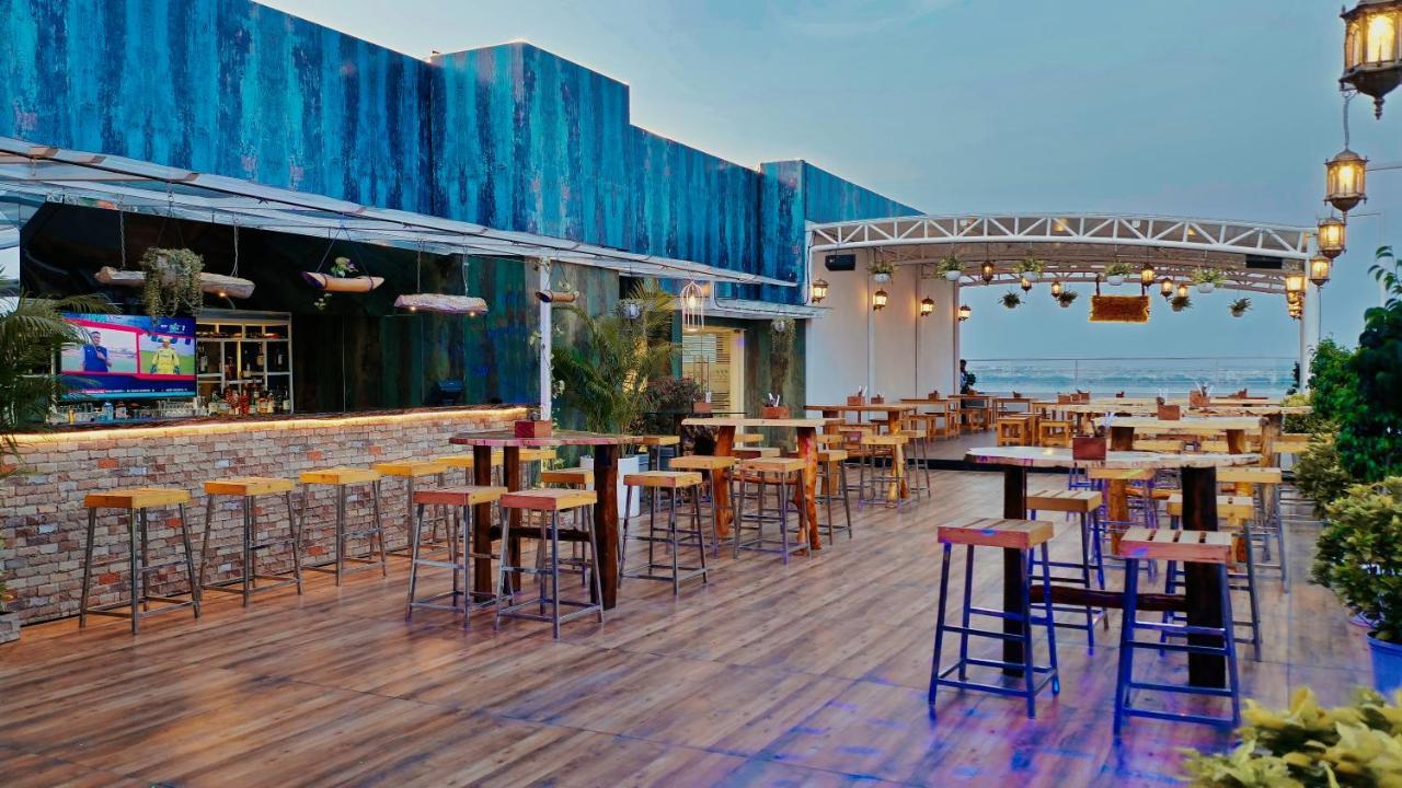 Mercure Hyderabad Kcp Banjara Hills, An Accor Hotel Экстерьер фото Sky Bar