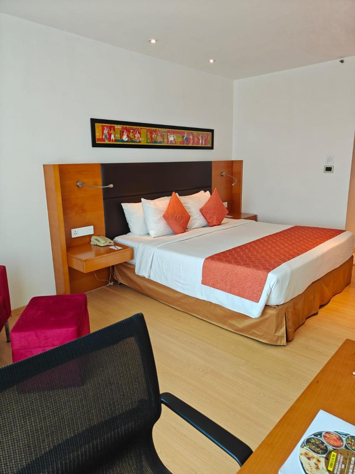 Mercure Hyderabad Kcp Banjara Hills, An Accor Hotel Экстерьер фото