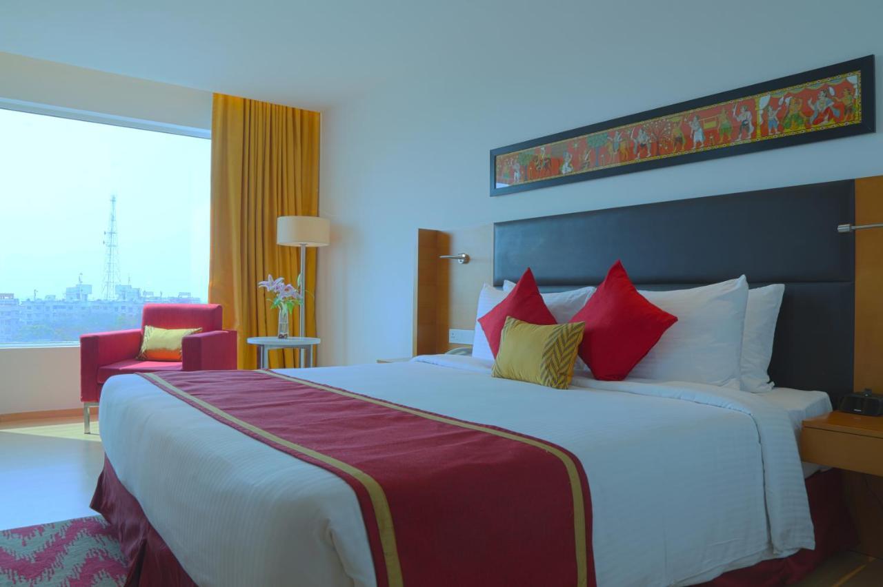 Mercure Hyderabad Kcp Banjara Hills, An Accor Hotel Экстерьер фото A room at the hotel